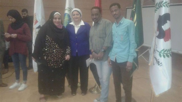 مصر والسودان إيد