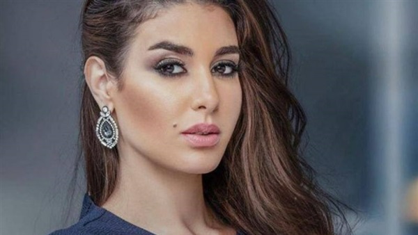 الفنانة ياسمين صبري