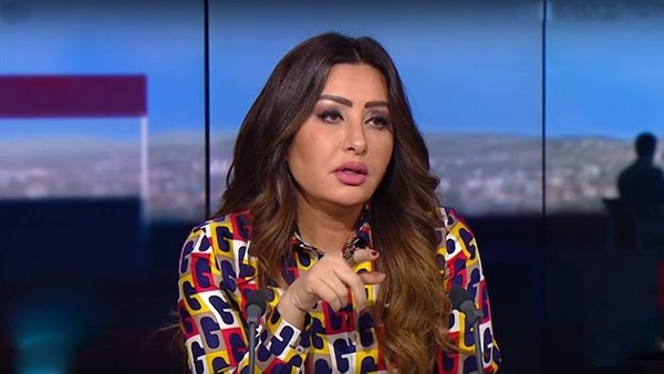 الفنانة لطيفة