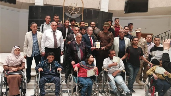 مركز التميز للأفراد
