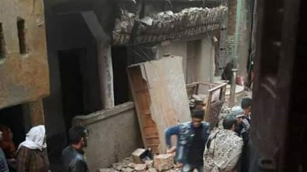 انهيار منزل في السنطة