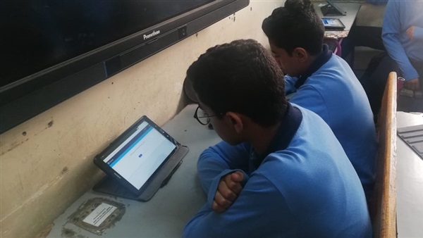 امتحانات الصف الأول