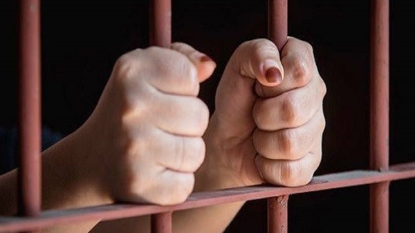 حبس زوجة بتهمة الزنا
