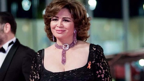 إلهام شاهين بالحجاب