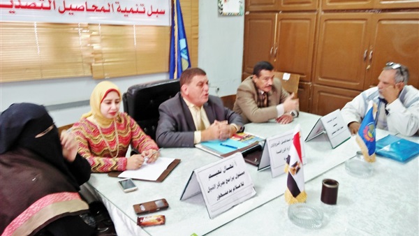 حلقة نقاشية عن المحاصيل