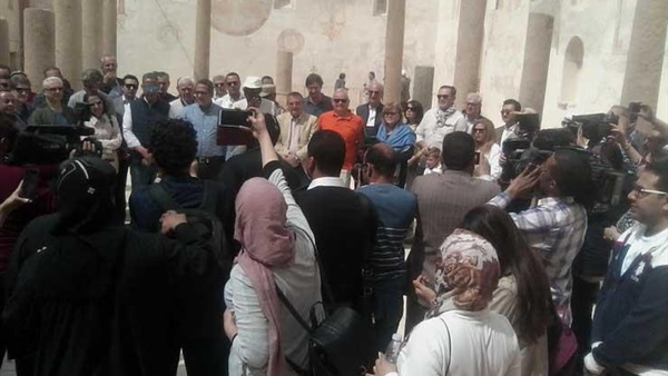 وزير الآثار