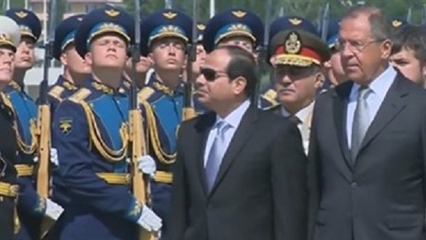 الرئيس السيسي ووزير