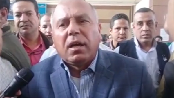 كامل الوزير، وزير