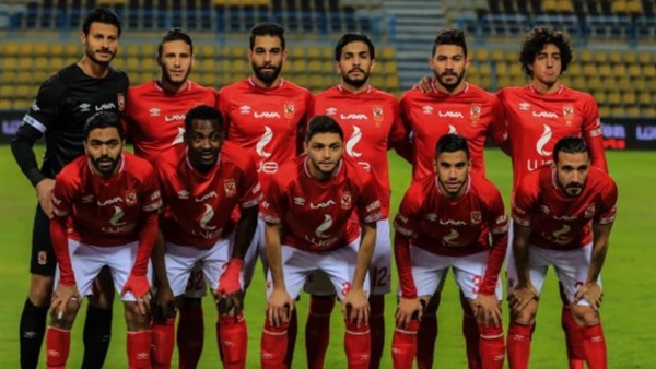 لاعبو الأهلي