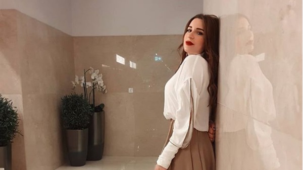 أسما شريف منير