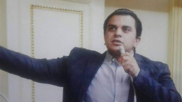 النائب محمود أبو