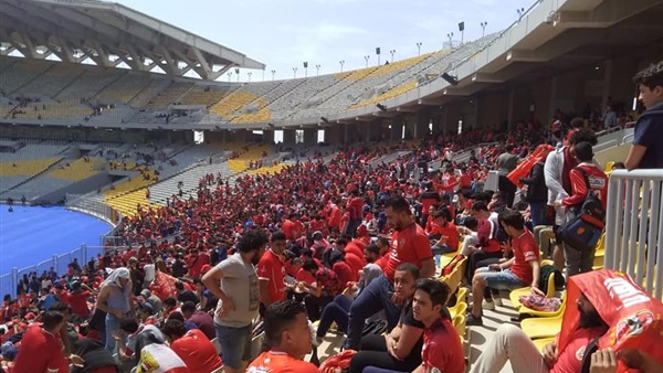 جماهير الاهلي تتوافد