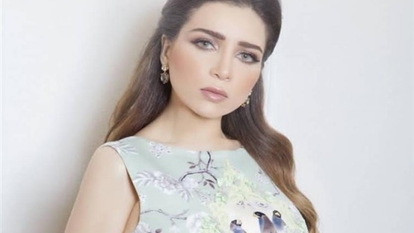 مي عز الدين