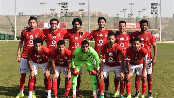 فريق الشباب بالنادي