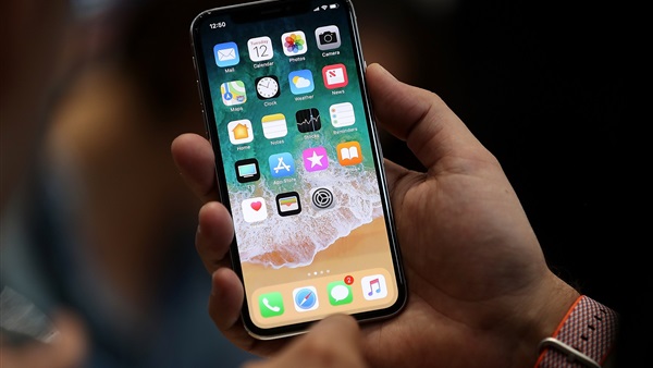 آيفون 5G