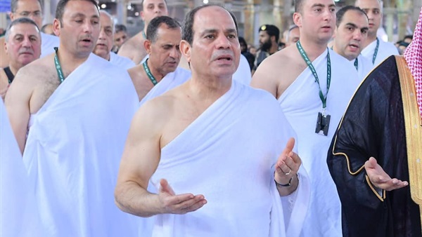 الرئيس السيسي أثناء