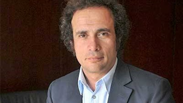عمرو حمزاوي