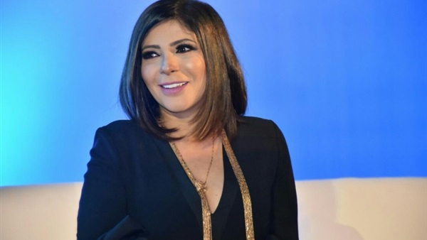 منى زكي