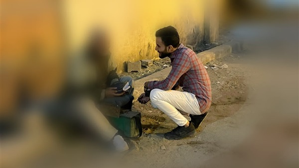 قصة كفاح ماسح الأحذية