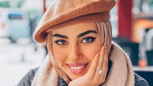 البلوجر هدير عاطف