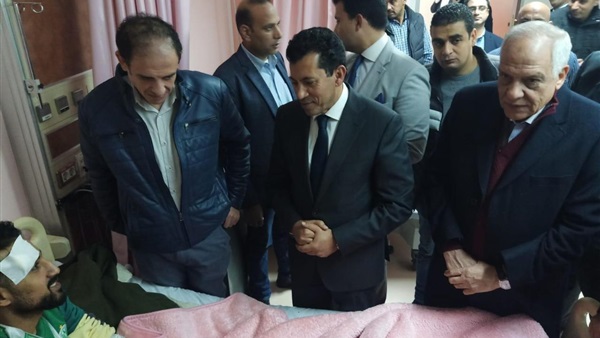 زيارة المصابين