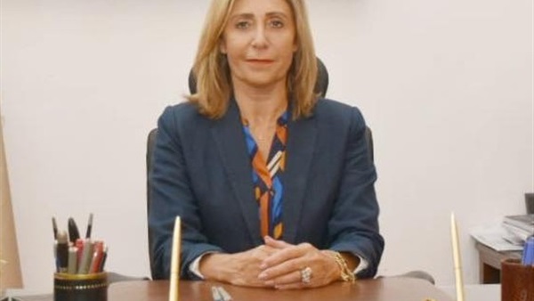 وزيرة الثقافة