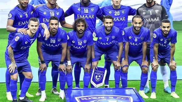 تشكيل الهلال أمام