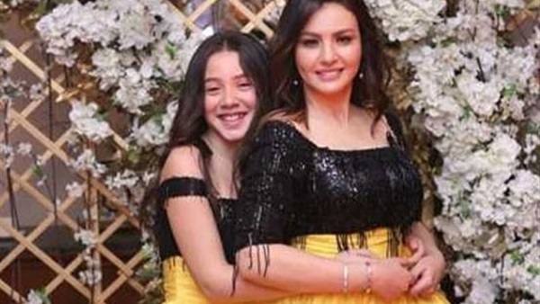 دينا فؤاد
