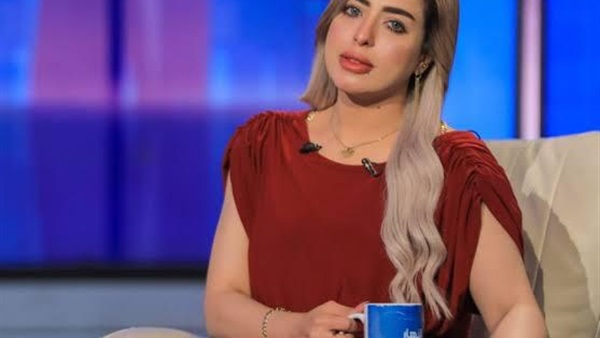 منى العمدة
