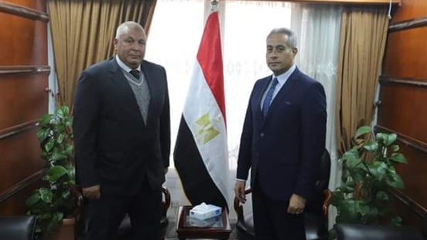 وزير القوى العاملة