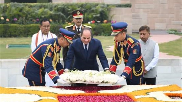 الرئيس السيسي يزور