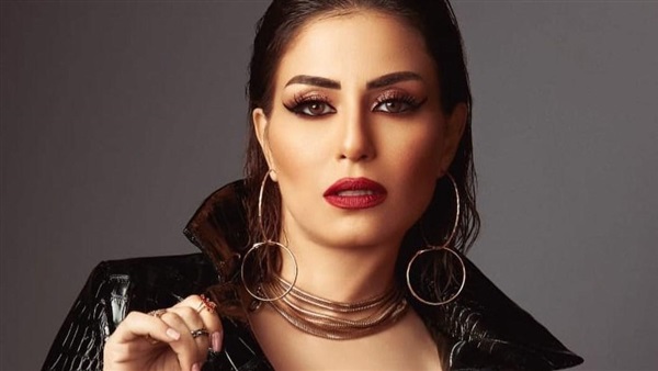 منة فضالي تتعرض لأزمة