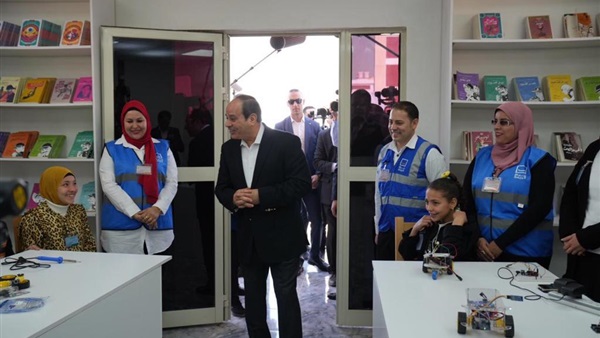 الرئيس السيسي يتفقد