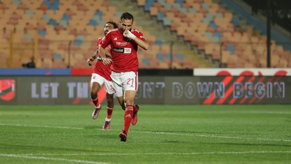 الأهلي يتفوق على