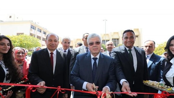 جولة وزير التعليم