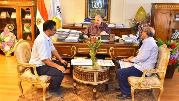 محافظ أسيوط