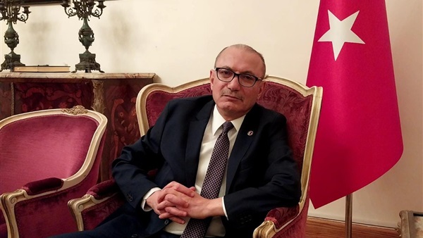 القائم بأعمال السفير