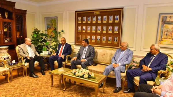 محافظ أسيوط