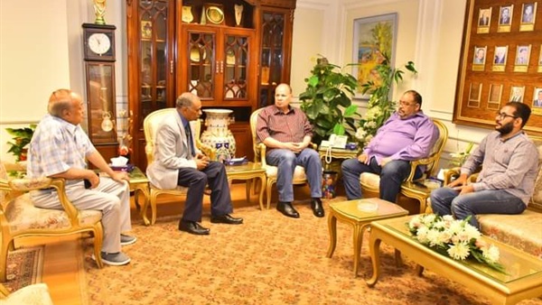 محافظ أسيوط