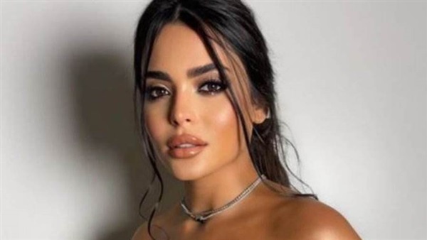 أسماء جلال
