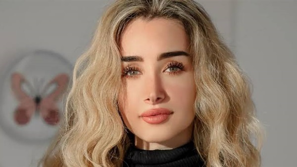 هنا الزاهد