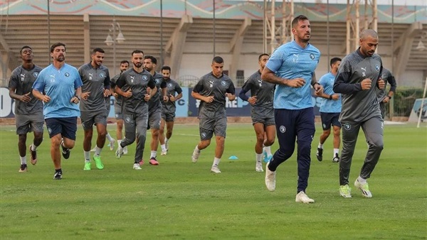 فريق نادي بيراميدز