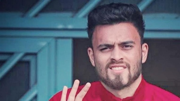 صلاح محسن لاعب الأهلي