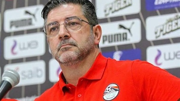 فيتوريا المدير الفني