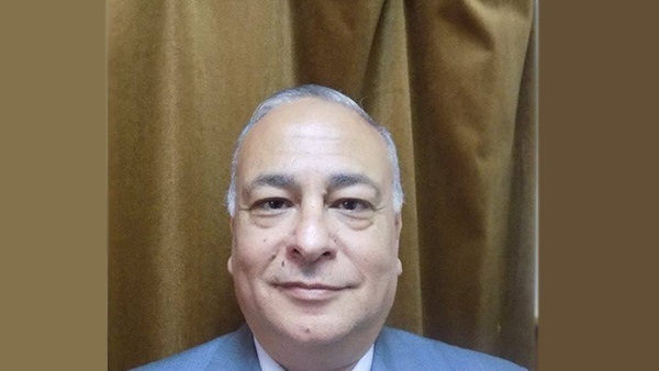 الدكتور علاء عثمان