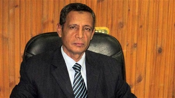 عادل عباس