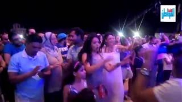 منى عراقي في وصلة