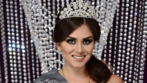 يزنيا نافارو