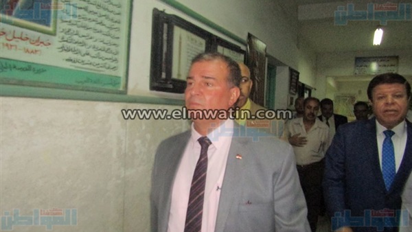 الدكتور عادل عبد