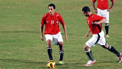العالمي لعب في النادي